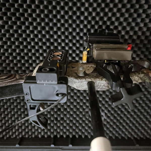 Bear Code Compound Bow-LH (New)_IMG_12