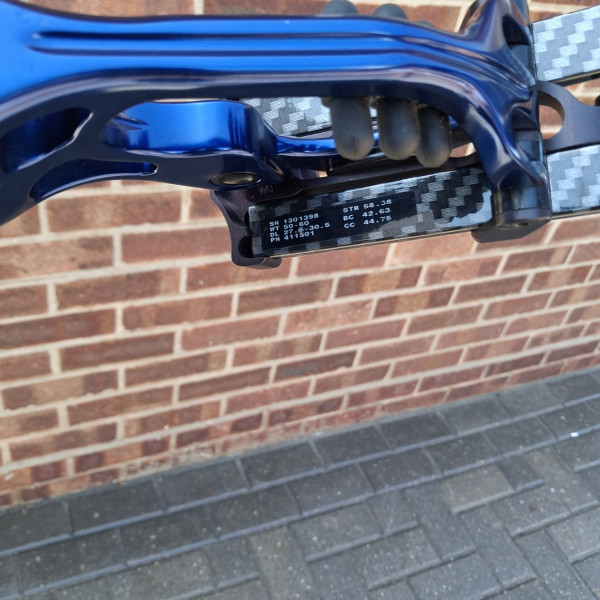 12818