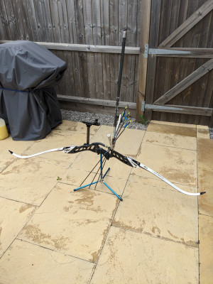 Archery Kit with Arrows