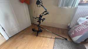 33DEC85C-F8A4-4499-8272-02058CC98004